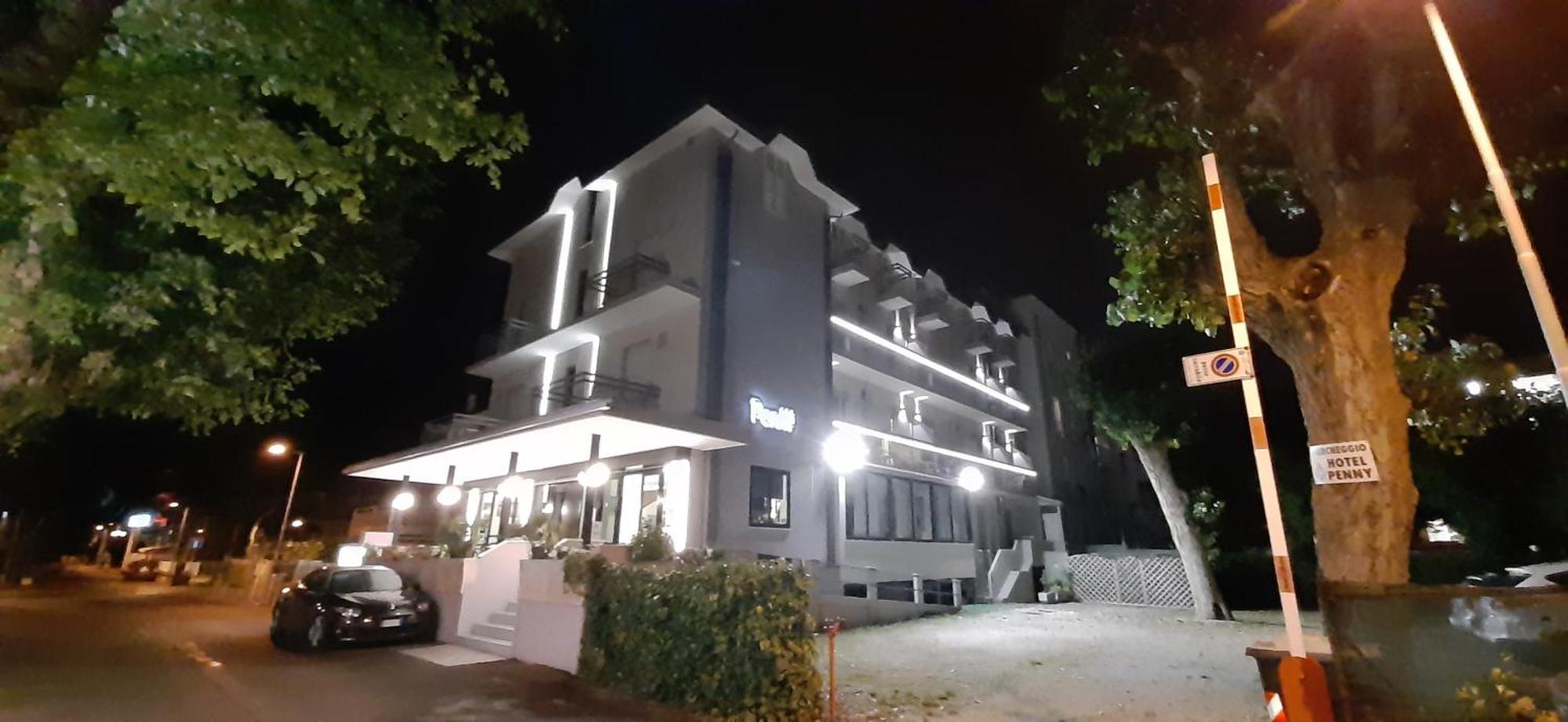 Hotel Penny Rimini Exterior foto